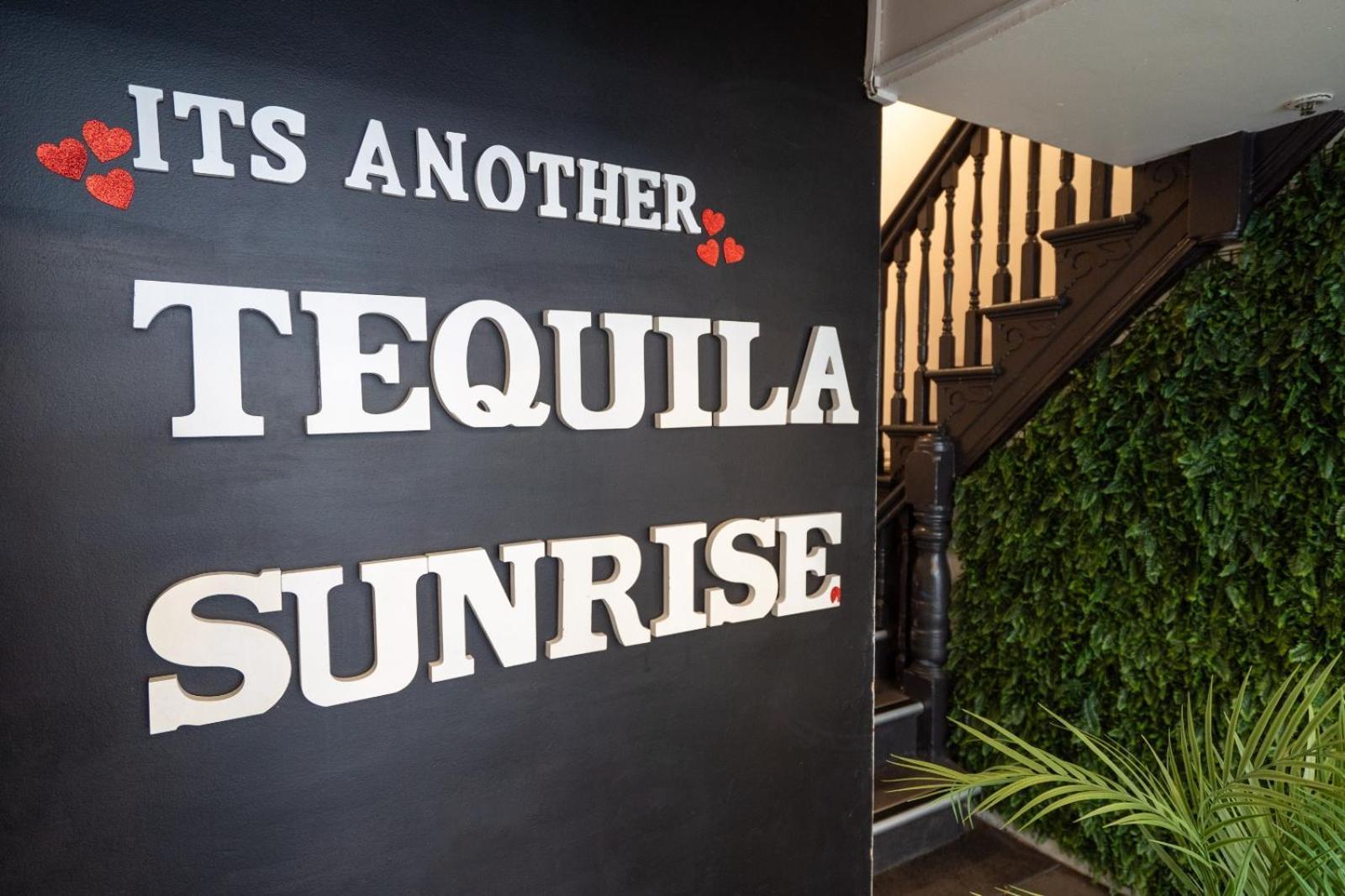 Tequila Sunrise Hostel Adelaide Kültér fotó